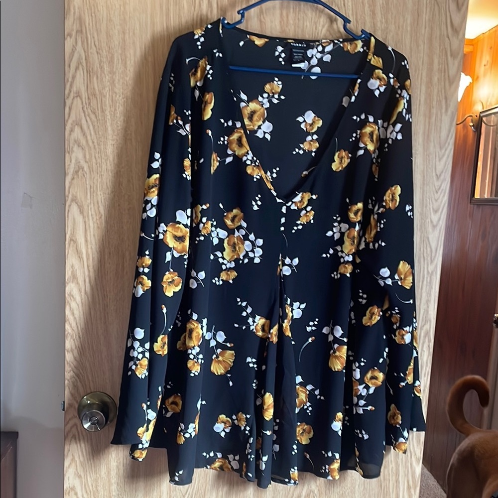 Torrid Floral Bell Sleeve Tunic